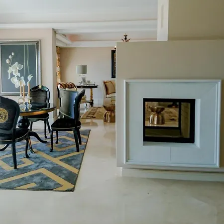 5 Bedrooms And Private Pool In Holiday home Marbella